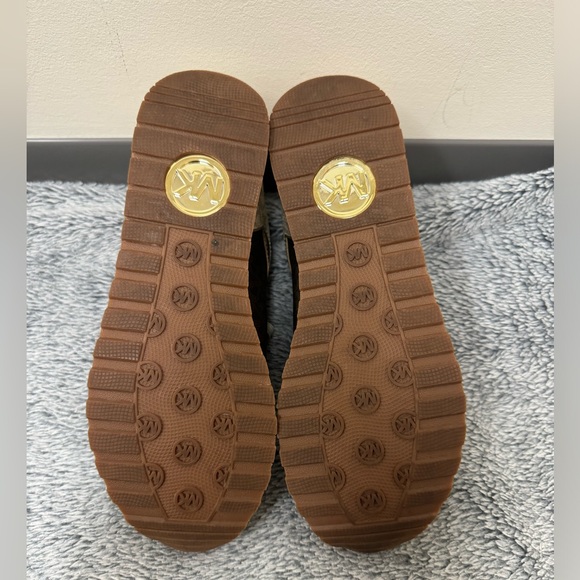 Michael Kors Sneakers - Picture 8 of 8